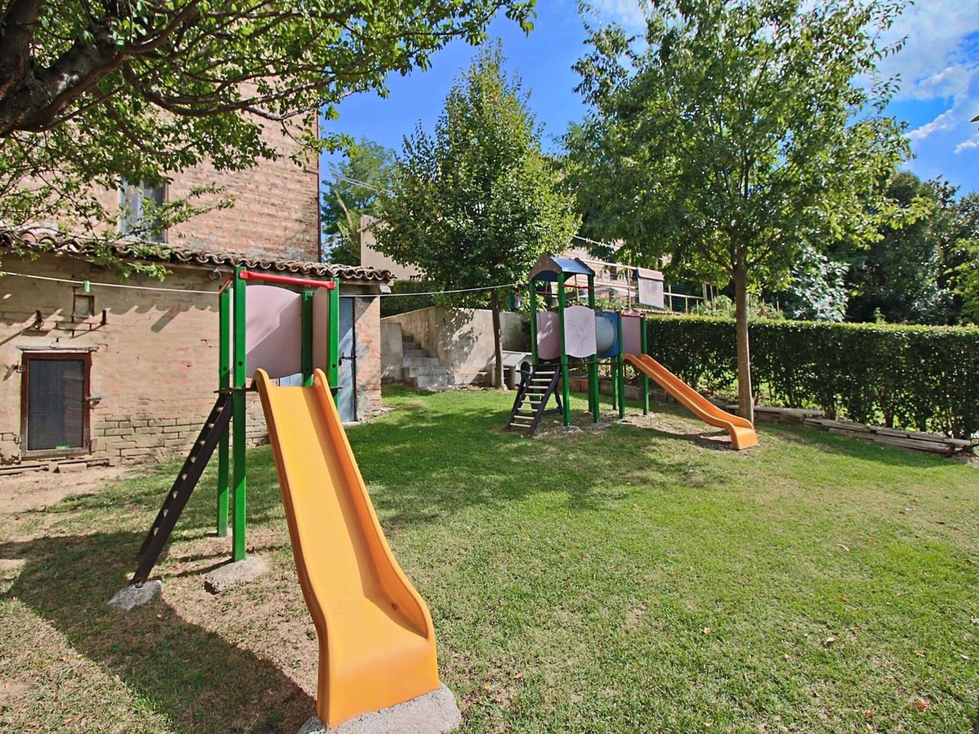 Nice Flat In Arcevia With Swimming Pool Экстерьер фото