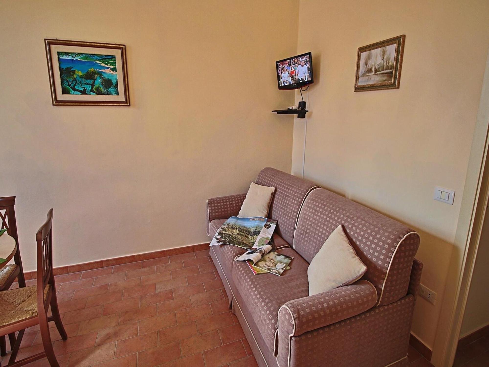 Nice Flat In Arcevia With Swimming Pool Экстерьер фото