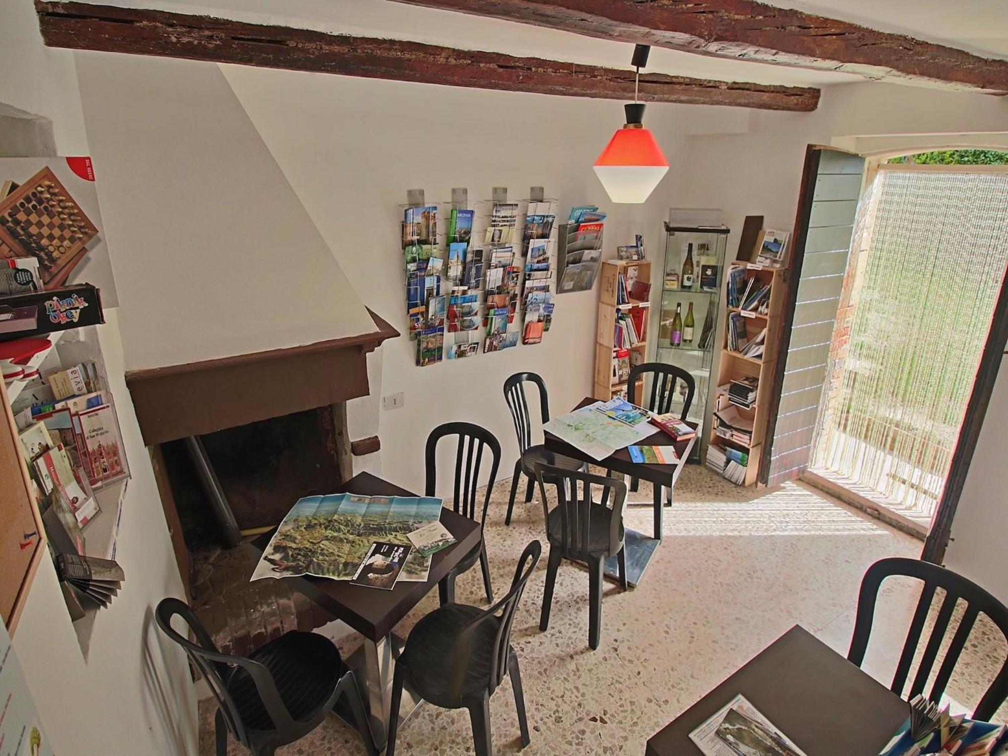 Nice Flat In Arcevia With Swimming Pool Экстерьер фото