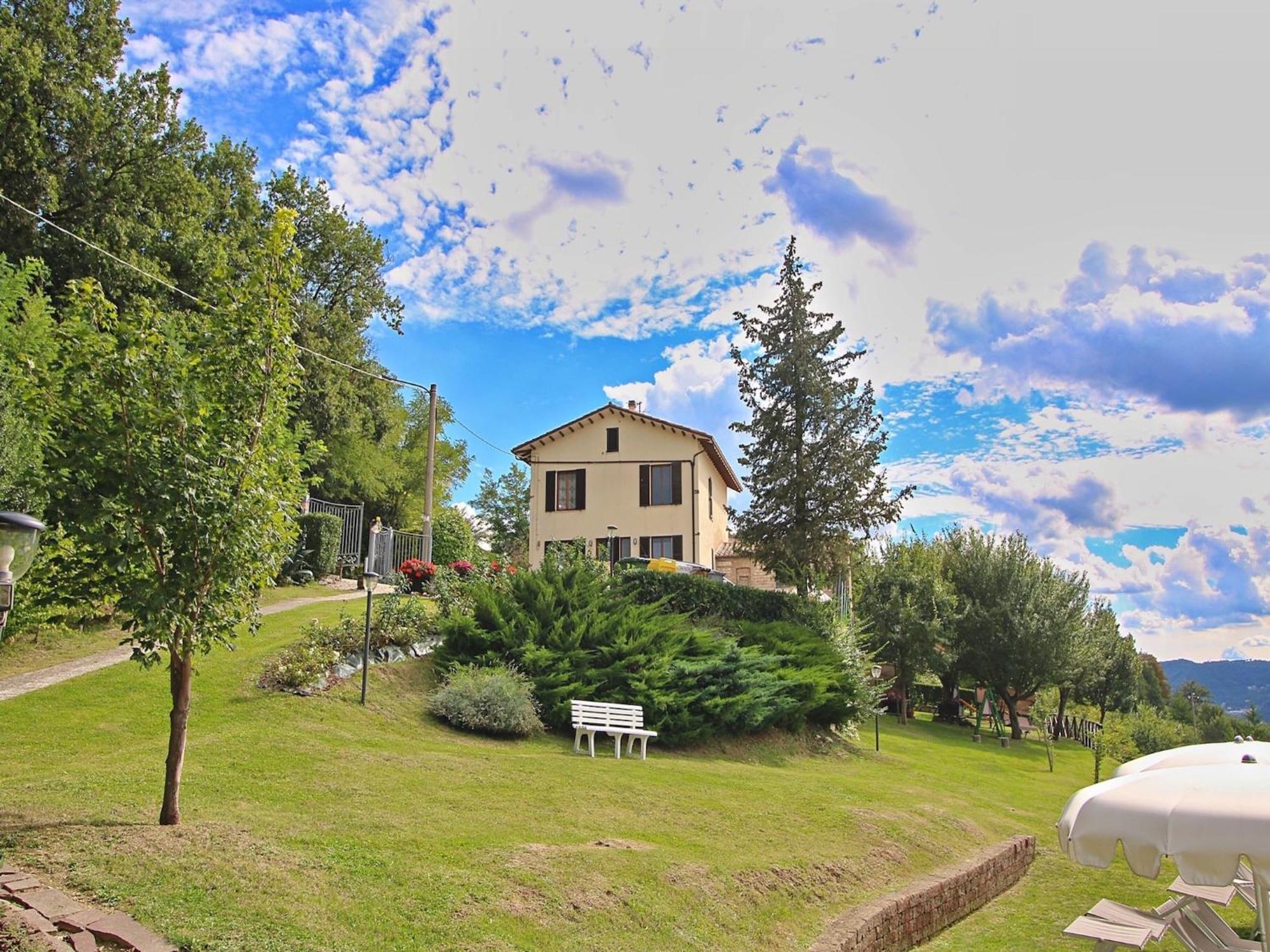 Nice Flat In Arcevia With Swimming Pool Экстерьер фото