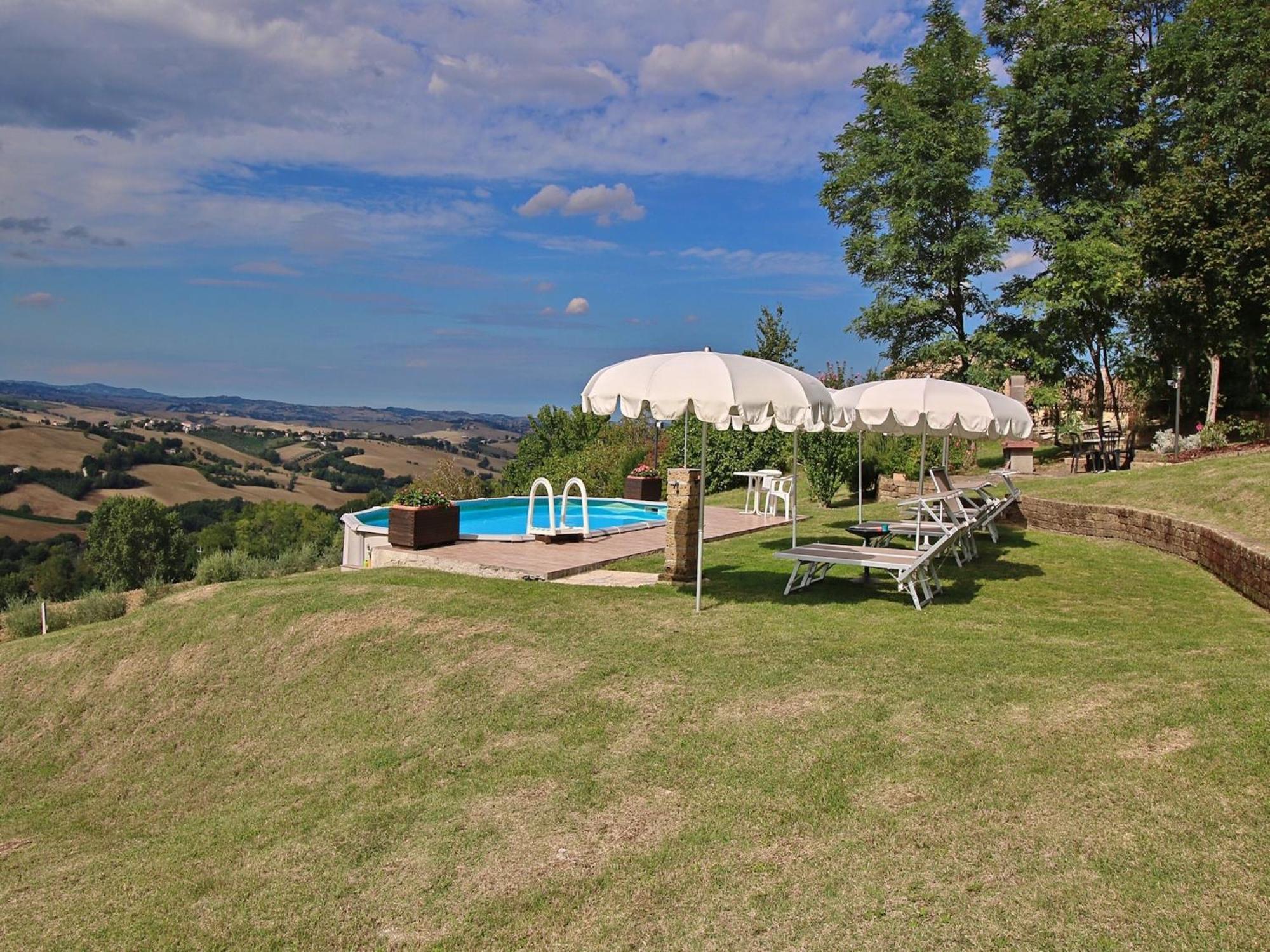 Nice Flat In Arcevia With Swimming Pool Экстерьер фото